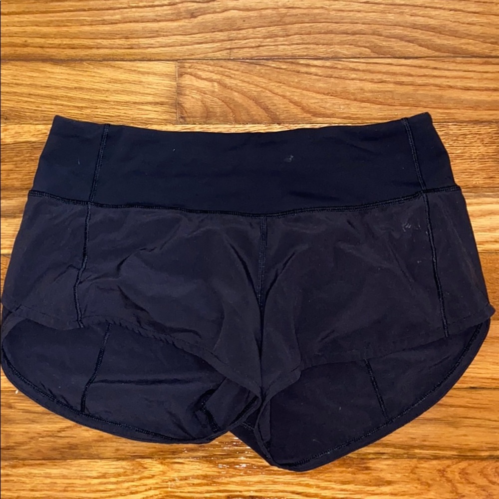Size 2 lululemon shorts